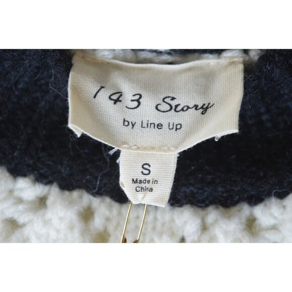 143 Story Boutique Stripe Pointelle Detail Crew Neck Sweater Women's Size Small - Picture 7 of 12